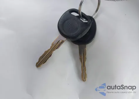 2005 Chevrolet Express from USA, damaged, VIN 1GCFG15X751142025